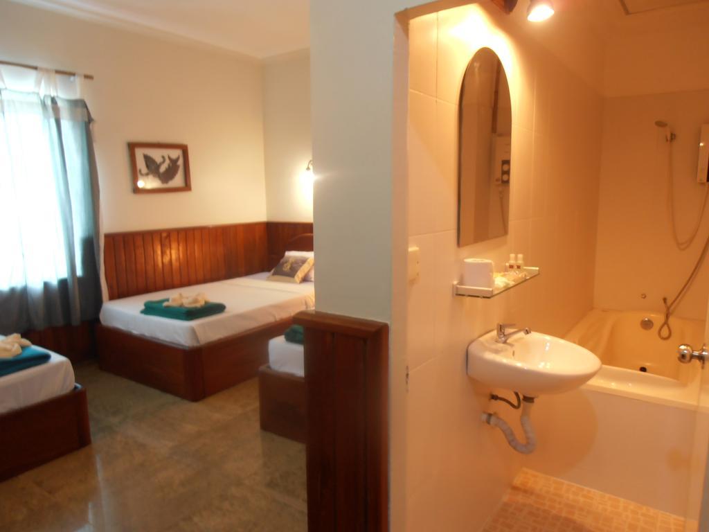 Firefly Guesthouse - The Berlin Angkor Siem Reap Extérieur photo
