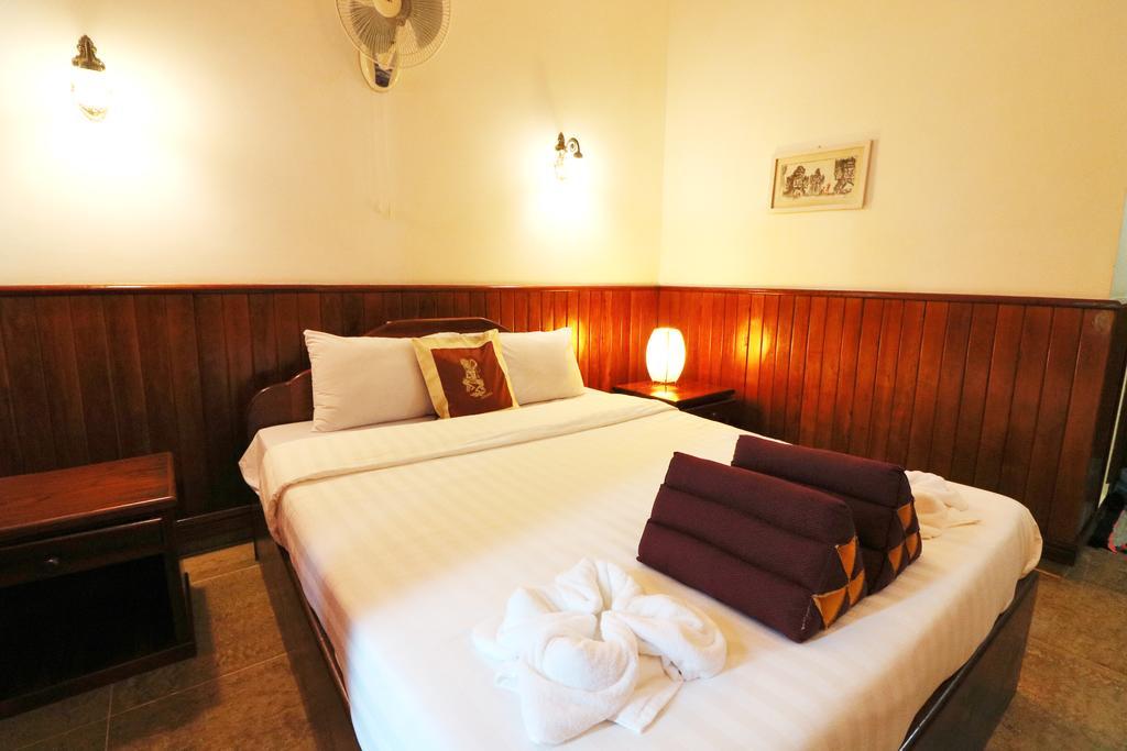 Firefly Guesthouse - The Berlin Angkor Siem Reap Extérieur photo