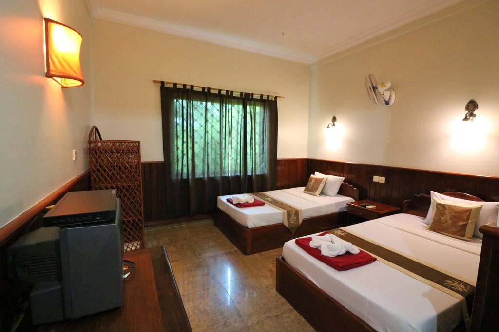 Firefly Guesthouse - The Berlin Angkor Siem Reap Extérieur photo