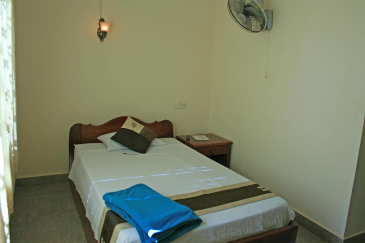Firefly Guesthouse - The Berlin Angkor Siem Reap Extérieur photo