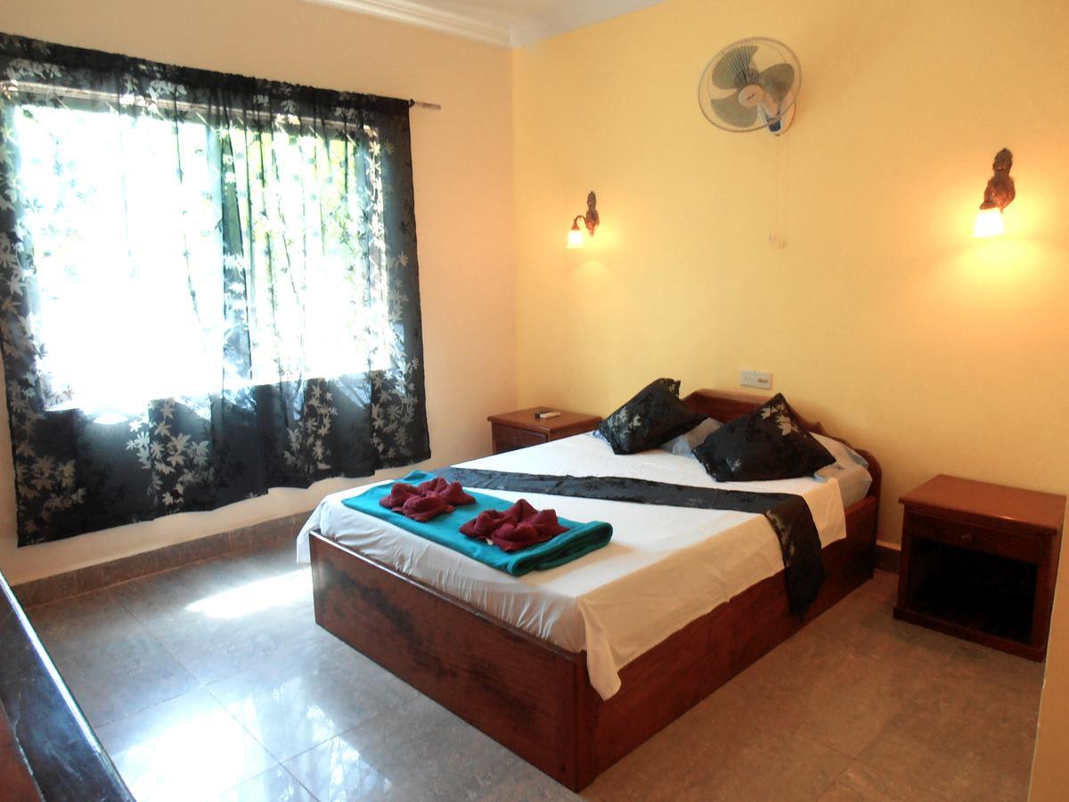 Firefly Guesthouse - The Berlin Angkor Siem Reap Extérieur photo