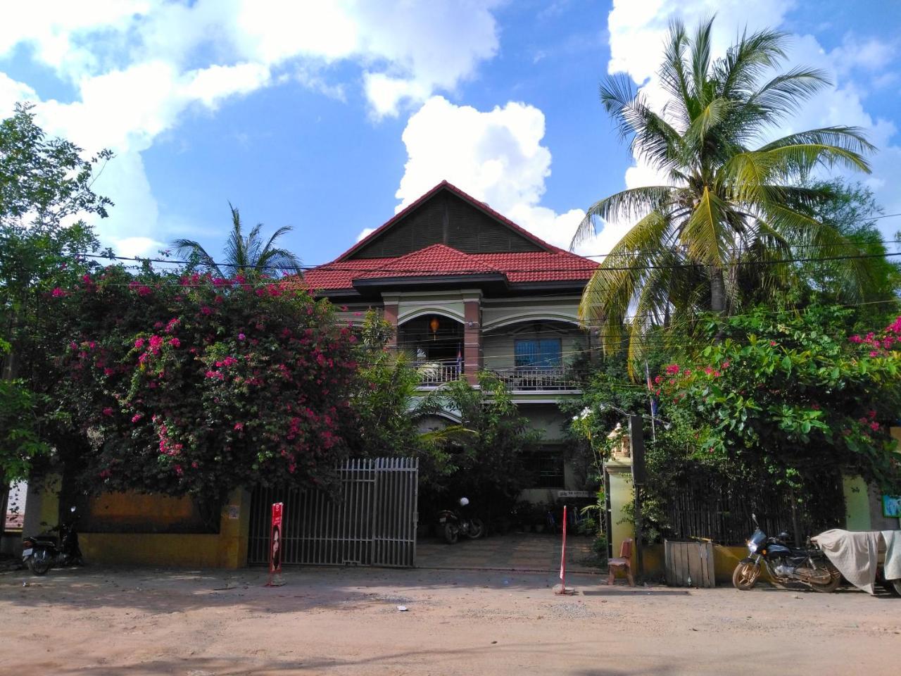 Firefly Guesthouse - The Berlin Angkor Siem Reap Extérieur photo