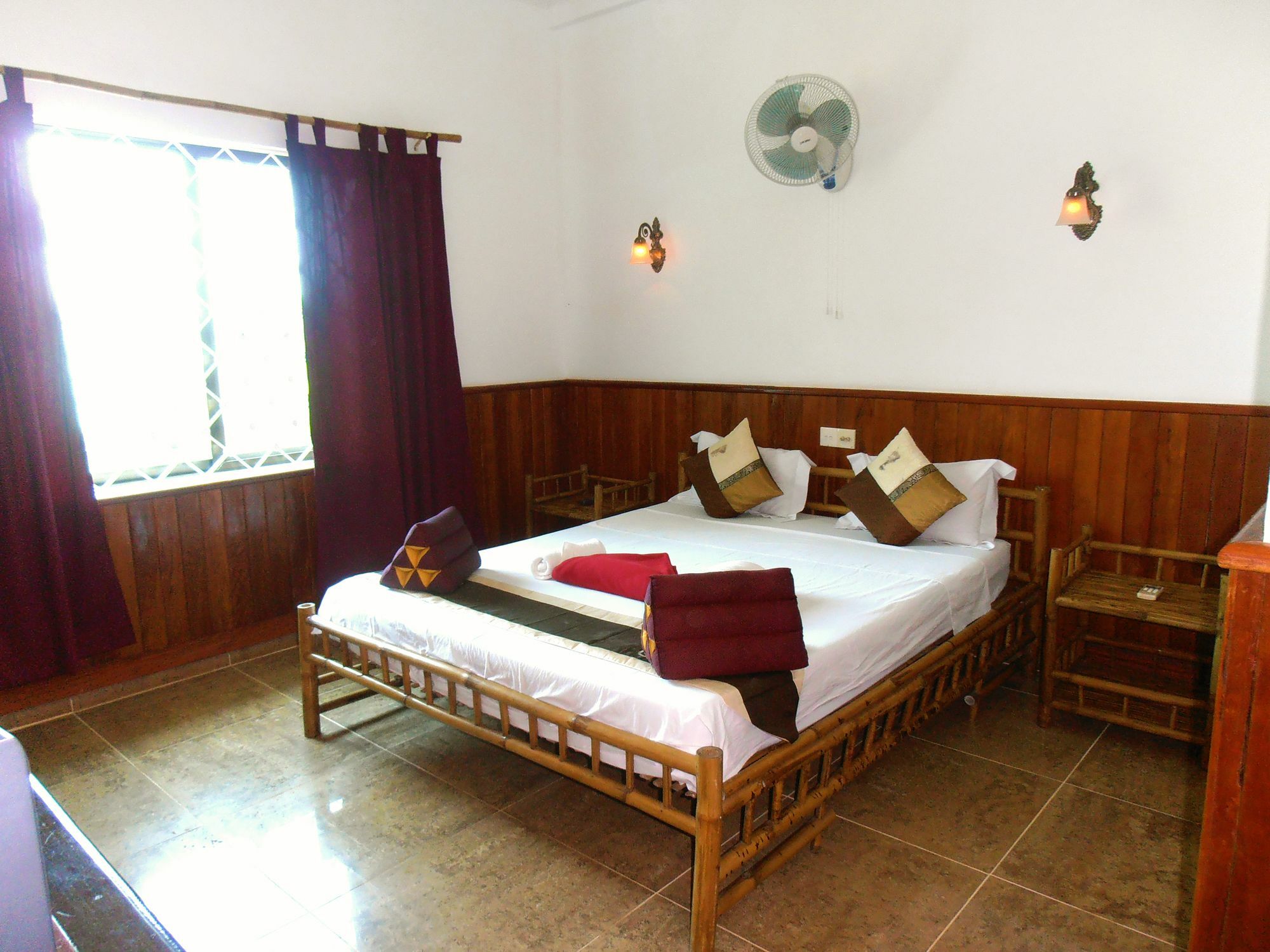 Firefly Guesthouse - The Berlin Angkor Siem Reap Extérieur photo